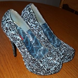 Bordello Blue Rose Heels